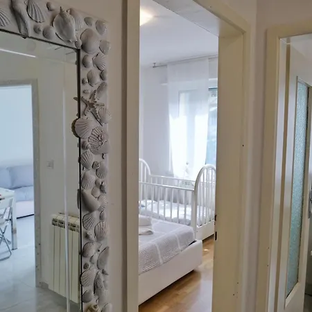 Fiore Di Mare - Delizioso Bilocale Con Posto Auto Vicino Al Porto * グラード