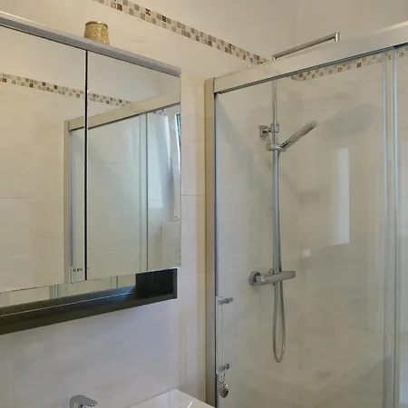 Апартаменты Fiore Di Mare - Delizioso Bilocale Con Posto Auto Vicino Al Porto